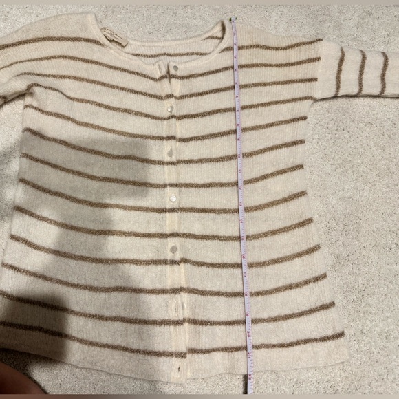 Sezane Gaspard Cardigan in Ecru/Gold - Picture 7 of 10